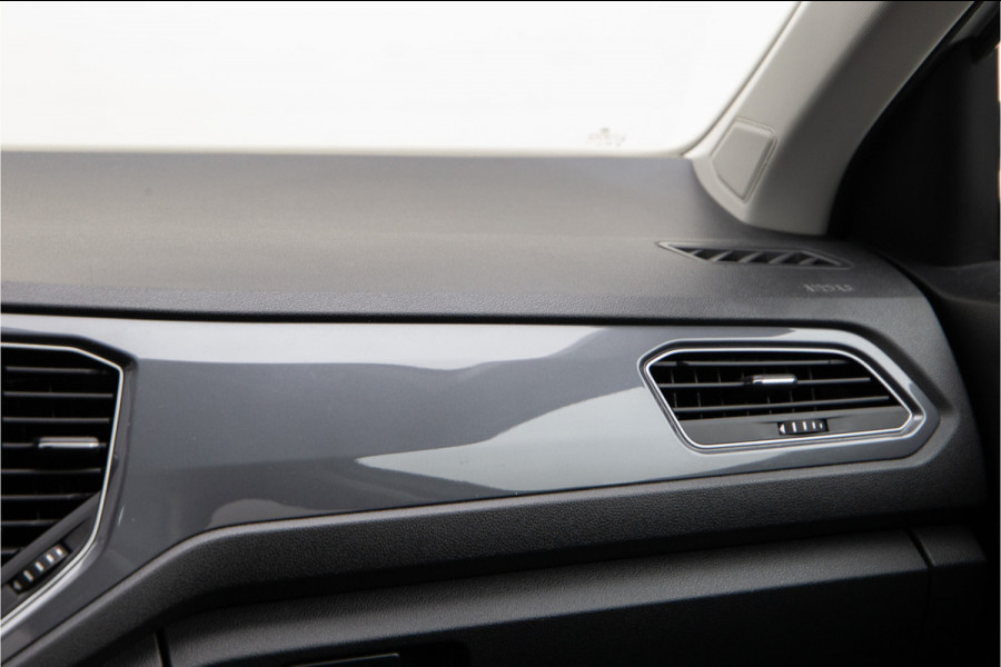 Volkswagen T-Roc 1.0 TSI Style Carplay, Navi, Cruise Control, 2020