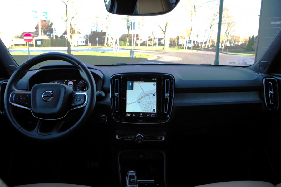 Volvo XC40 1.5 T5 263 PK Recharge Inscription PHEV, Panoramadak, Harman/Kardon, Trekhaak