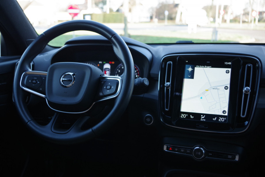 Volvo XC40 1.5 T5 263 PK Recharge Inscription PHEV, Panoramadak, Harman/Kardon, Trekhaak