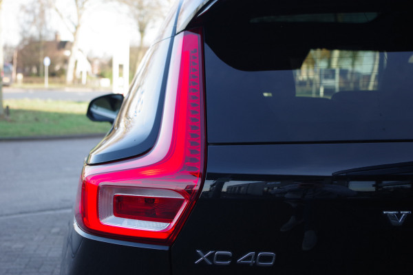 Volvo XC40 1.5 T5 263 PK Recharge Inscription PHEV, Panoramadak, Harman/Kardon, Trekhaak