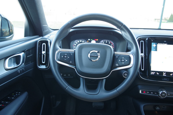 Volvo XC40 1.5 T5 263 PK Recharge Inscription PHEV, Panoramadak, Harman/Kardon, Trekhaak