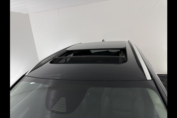 Volvo XC40 1.5 T4 Recharge Inscription Expression (INCL.BTW) Aut. *PANO | FULL-LEATHER | FULL-LED | HARMAN/KARDON | DIGI-COCKPIT | CAMERA | NAVI-FULLMAP | ECC | PDC | KEYLESS | HEATED-COMFORTSEATS | DAB+ | TOWBAR | 19''ALU*