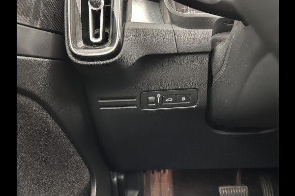 Volvo XC40 1.5 T4 Recharge Inscription Expression (INCL.BTW) Aut. *PANO | FULL-LEATHER | FULL-LED | HARMAN/KARDON | DIGI-COCKPIT | CAMERA | NAVI-FULLMAP | ECC | PDC | KEYLESS | HEATED-COMFORTSEATS | DAB+ | TOWBAR | 19''ALU*