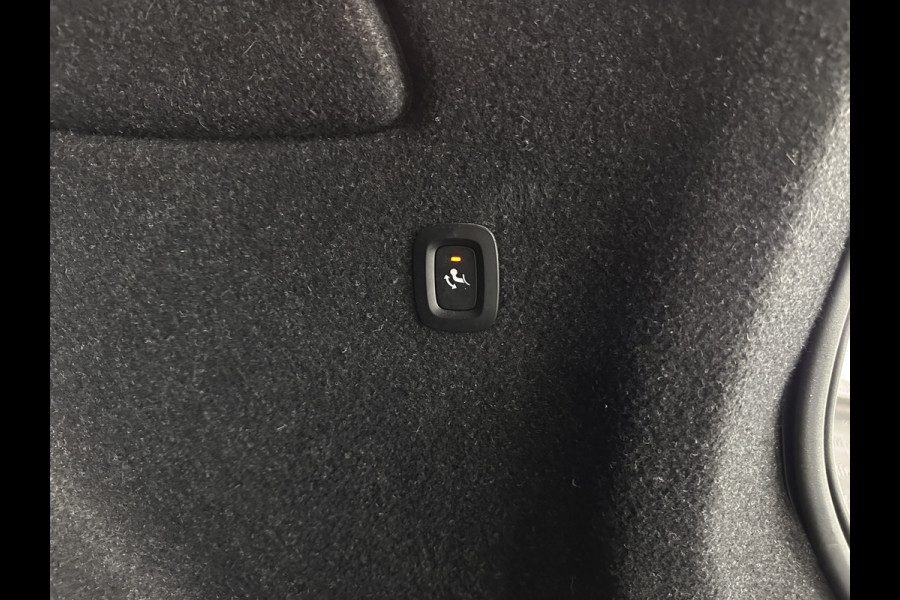 Volvo XC40 1.5 T4 Recharge Inscription Expression (INCL.BTW) Aut. *PANO | FULL-LEATHER | FULL-LED | HARMAN/KARDON | DIGI-COCKPIT | CAMERA | NAVI-FULLMAP | ECC | PDC | KEYLESS | HEATED-COMFORTSEATS | DAB+ | TOWBAR | 19''ALU*