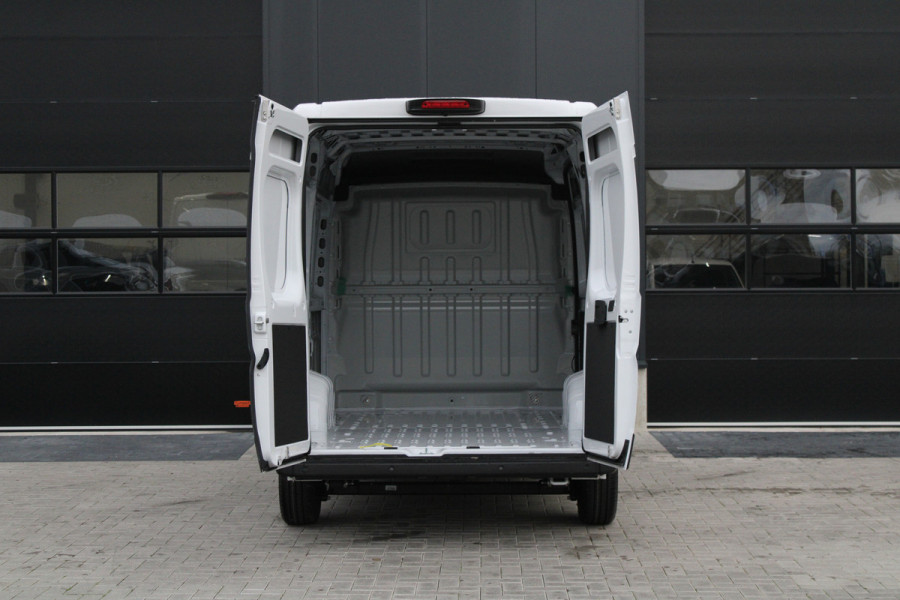 Opel Movano 33 2.2 CDTI 140pk L2H2 - Airco - Camera - Cruise - Blind Spot - 270 deuren - Rijklaar