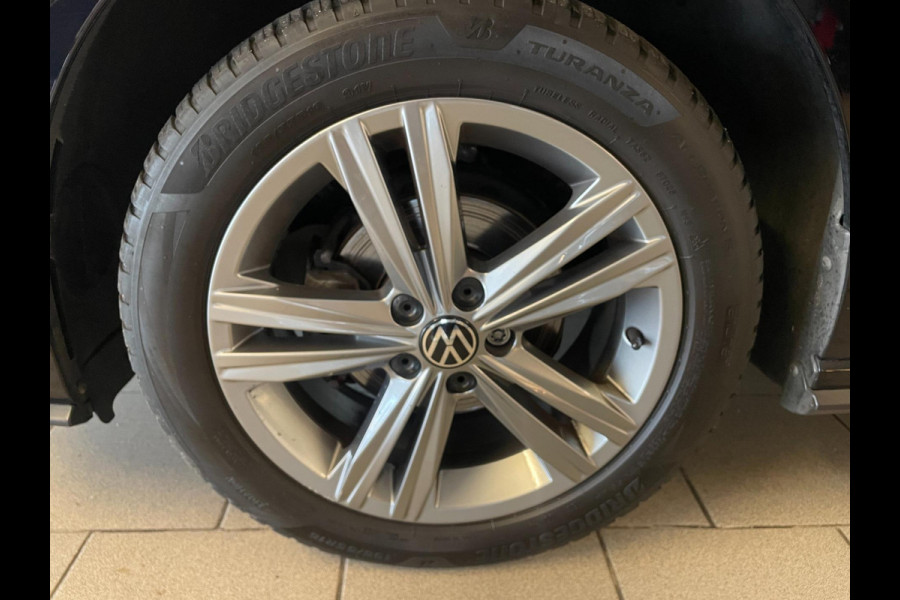 Volkswagen Polo 1.0 TSI R-Line DSG automaat AIRCO NAVI CRUISE BEATS APPLE CARPLAY PDC R-LINE VELGEN PRIVACYGLAS ZEER NETTE AUTO