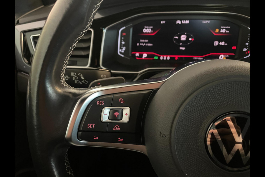 Volkswagen Polo 1.0 TSI R-Line DSG automaat AIRCO NAVI CRUISE BEATS APPLE CARPLAY PDC R-LINE VELGEN PRIVACYGLAS ZEER NETTE AUTO