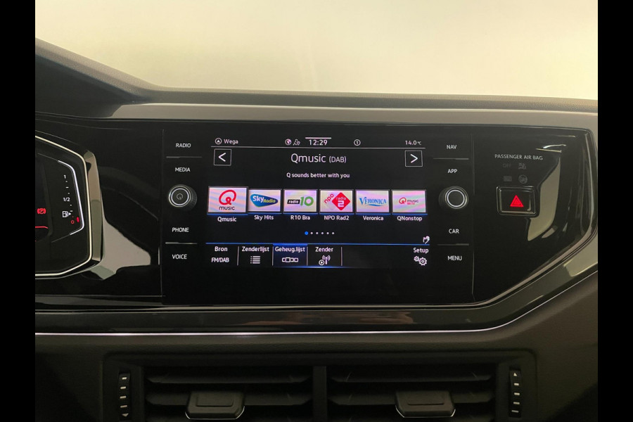 Volkswagen Polo 1.0 TSI R-Line DSG automaat AIRCO NAVI CRUISE BEATS APPLE CARPLAY PDC R-LINE VELGEN PRIVACYGLAS ZEER NETTE AUTO