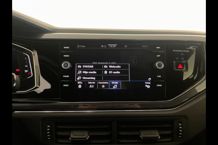 Volkswagen Polo 1.0 TSI R-Line DSG automaat AIRCO NAVI CRUISE BEATS APPLE CARPLAY PDC R-LINE VELGEN PRIVACYGLAS ZEER NETTE AUTO