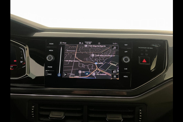 Volkswagen Polo 1.0 TSI R-Line DSG automaat AIRCO NAVI CRUISE BEATS APPLE CARPLAY PDC R-LINE VELGEN PRIVACYGLAS ZEER NETTE AUTO