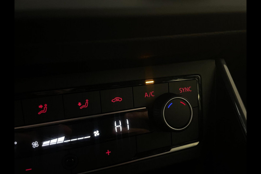 Volkswagen Polo 1.0 TSI R-Line DSG automaat AIRCO NAVI CRUISE BEATS APPLE CARPLAY PDC R-LINE VELGEN PRIVACYGLAS ZEER NETTE AUTO