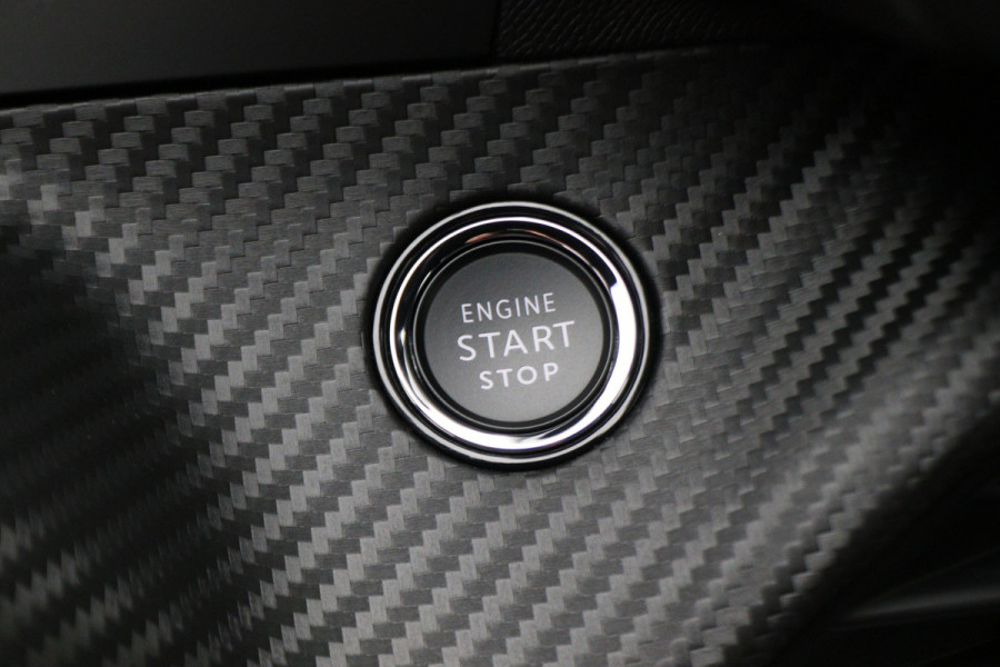 Peugeot e-2008 EV Allure 50 kWh Virtual Cockpit, Cruise, Camera, Apple Carplay, Stoelverwarming, 17''