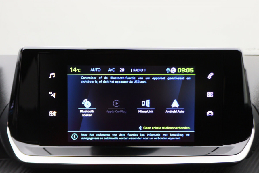 Peugeot e-2008 EV Allure 50 kWh Virtual Cockpit, Cruise, Camera, Apple Carplay, Stoelverwarming, 17''