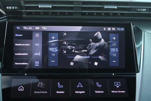 Peugeot 308 1.6 Plug-in Hybrid 180PK GT | PANORAMISCH SCHUIF/KANTEL DAK | 18" LICHTMETALEN VELGEN "PORTLAND" | ALCANTARA INTERIEUR | ELEKTRISCH BEDIENBARE BESTUURDERSSTOEL MET GEHEUGENFUNCTIE | STOEL/STUUR VERWARMING | 360° CAMERA | FOCAL AUDIO SYSTEM | PARKEERSENSOREN VOOR EN ACHTER | CLIMATE CONTROL | ADAPTIVE CRUISE CONTROL | KEYLESS ENTRY/START | DRAADLOZE APPLE CARPLAY/ANDROID AUTO | DRAADLOZE TELEFOONLADER | NAVIGATIE |