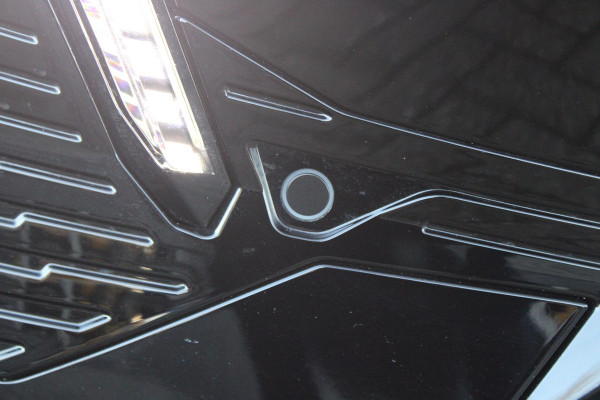 Peugeot 308 1.6 Plug-in Hybrid 180PK GT | PANORAMISCH SCHUIF/KANTEL DAK | 18" LICHTMETALEN VELGEN "PORTLAND" | ALCANTARA INTERIEUR | ELEKTRISCH BEDIENBARE BESTUURDERSSTOEL MET GEHEUGENFUNCTIE | STOEL/STUUR VERWARMING | 360° CAMERA | FOCAL AUDIO SYSTEM | PARKEERSENSOREN VOOR EN ACHTER | CLIMATE CONTROL | ADAPTIVE CRUISE CONTROL | KEYLESS ENTRY/START | DRAADLOZE APPLE CARPLAY/ANDROID AUTO | DRAADLOZE TELEFOONLADER | NAVIGATIE |