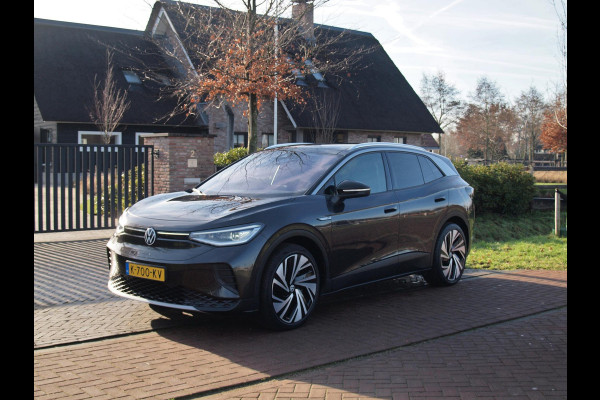 Volkswagen ID.4 First Max 77 kWh | Panoramadak | Head-Up Display | 360 Camera | Sfeerverlichting | Apple Carplay
