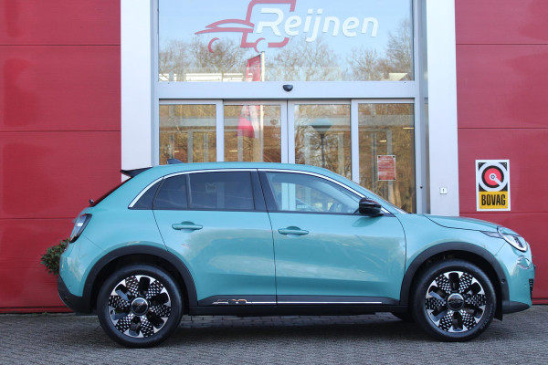 Fiat 600 1.2 HYbrid 110PK LA PRIMA | ELEKTRISCH VERSTELBARE BESTUURDERSTOEL MET MASSAGEFUNCTIE | NAVIGATIE | DODEHOEK DETECTIE | ELEKTRISCHE ACHTERKLEP | LEDKOPLAMPEN-MISTLAMPEN | LED ACHTERLICHTEN | PACK COMFORT: ACHTERUITRIJCAMERA / PARKEERSENSOREN VOOR-ACHTER / DRAADLOOS TELEFOONLADEN / DRAADLOOS APPLE CARPLAY - ANDROID AUTO / KEYLESS ENTRY-START / AUDIOSYSTEEM MET 6 SPEAKERS | WINTER PACK: VERWARMBARE VOORSTOELEN / VERWARMBARE VOORSTOELEN | 18"LICHTMETALEN VELGEN TWO-TONE | EXTRA GETINTE ACHTERRUITEN | CLIMATE CONTROL |