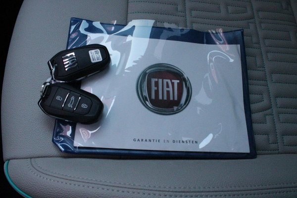 Fiat 600 1.2 HYbrid 110PK LA PRIMA | ELEKTRISCH VERSTELBARE BESTUURDERSTOEL MET MASSAGEFUNCTIE | NAVIGATIE | DODEHOEK DETECTIE | ELEKTRISCHE ACHTERKLEP | LEDKOPLAMPEN-MISTLAMPEN | LED ACHTERLICHTEN | PACK COMFORT: ACHTERUITRIJCAMERA / PARKEERSENSOREN VOOR-ACHTER / DRAADLOOS TELEFOONLADEN / DRAADLOOS APPLE CARPLAY - ANDROID AUTO / KEYLESS ENTRY-START / AUDIOSYSTEEM MET 6 SPEAKERS | WINTER PACK: VERWARMBARE VOORSTOELEN / VERWARMBARE VOORSTOELEN | 18"LICHTMETALEN VELGEN TWO-TONE | EXTRA GETINTE ACHTERRUITEN | CLIMATE CONTROL |