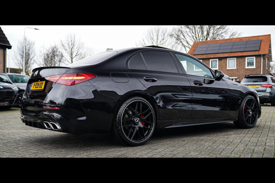 Mercedes-Benz C-Klasse 300 AMG Line | Panorama | Memory | Sfeerverlichting PLUS | C63s Pakket | Massage | 360 cam |