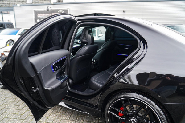 Mercedes-Benz C-Klasse 300 AMG Line | Panorama | Memory | Sfeerverlichting PLUS | C63s Pakket | Massage | 360 cam |