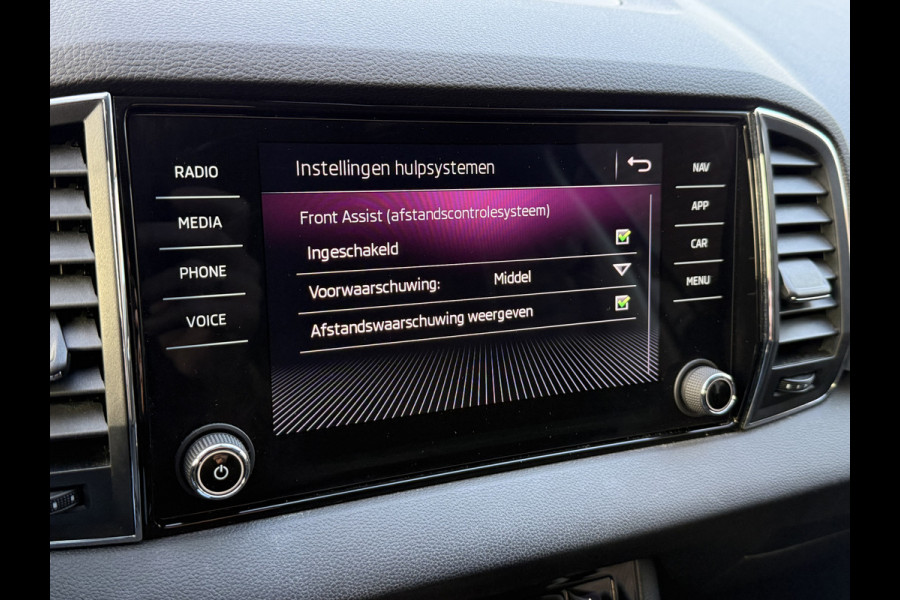 Škoda Karoq 1.0 TSI Style | Keyless | Apple carplay Stoelverwarming