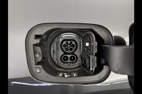 Mercedes-Benz EQC 400 4MATIC Business Solution Luxury 80 kWh {SOH-89%} Aut.*LEATHER | FULL-LED | DISTRONIC | BLINDSPOT | HEATED-COMFORTSEATS | DIGI-WIDESCREEN | DAB+ | KEYLESS | AMBIENTLIGHT | NAVI-FULLMAP | ECC | PRIVACY-GLASS | PDC | 20''ALU*