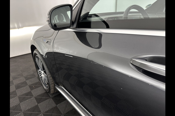 Mercedes-Benz EQC 400 4MATIC Business Solution Luxury 80 kWh {SOH-89%} Aut.*LEATHER | FULL-LED | DISTRONIC | BLINDSPOT | HEATED-COMFORTSEATS | DIGI-WIDESCREEN | DAB+ | KEYLESS | AMBIENTLIGHT | NAVI-FULLMAP | ECC | PRIVACY-GLASS | PDC | 20''ALU*