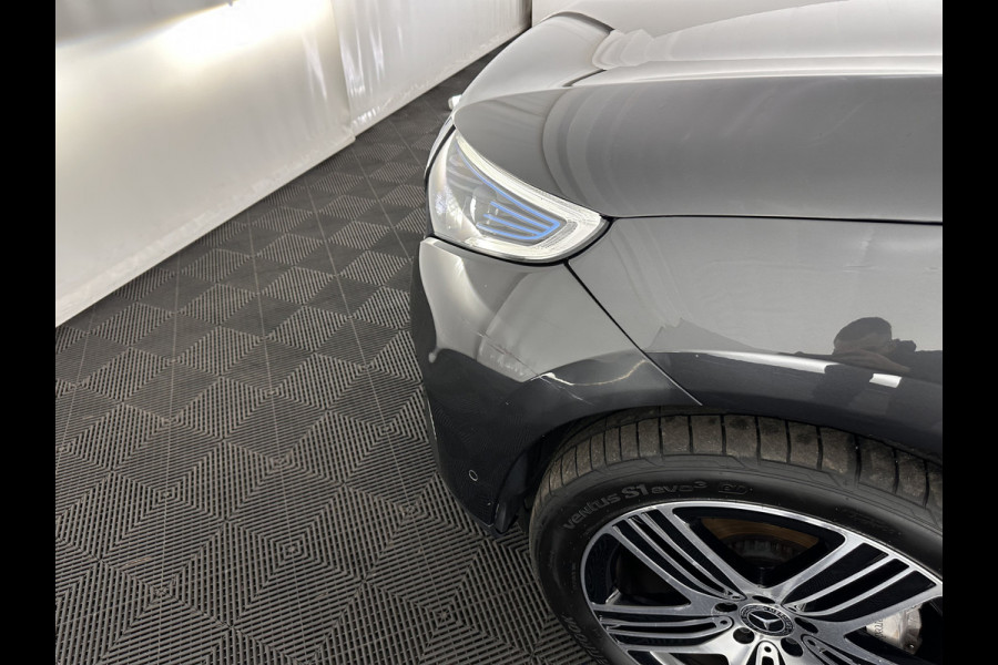 Mercedes-Benz EQC 400 4MATIC Business Solution Luxury 80 kWh {SOH-89%} Aut.*LEATHER | FULL-LED | DISTRONIC | BLINDSPOT | HEATED-COMFORTSEATS | DIGI-WIDESCREEN | DAB+ | KEYLESS | AMBIENTLIGHT | NAVI-FULLMAP | ECC | PRIVACY-GLASS | PDC | 20''ALU*