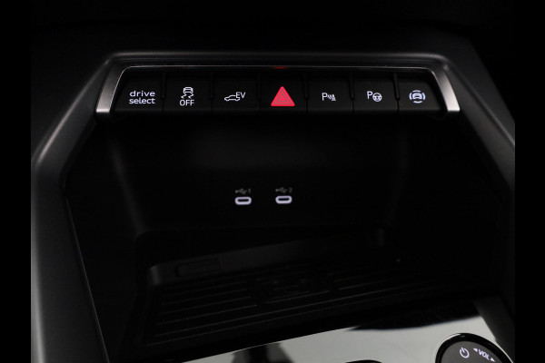 Audi A3 Sportback 40 TFSI e Advanced edition 204pk | Verlengde garantie | Navigatie | Extra getint glas | Verwarmbare voorstoelen