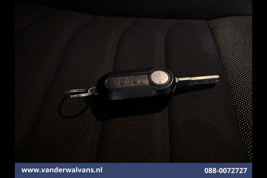 Iveco Daily 35S16 157pk L3H2 Euro6 Airco | 3500kg trekvermogen | Parkeersensoren Bijrijdersbank