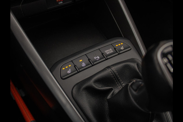 Kia Stonic 1.0 T-GDi MHEV GT-Line | Stoel en stuurverwarming | Navi | PDC |