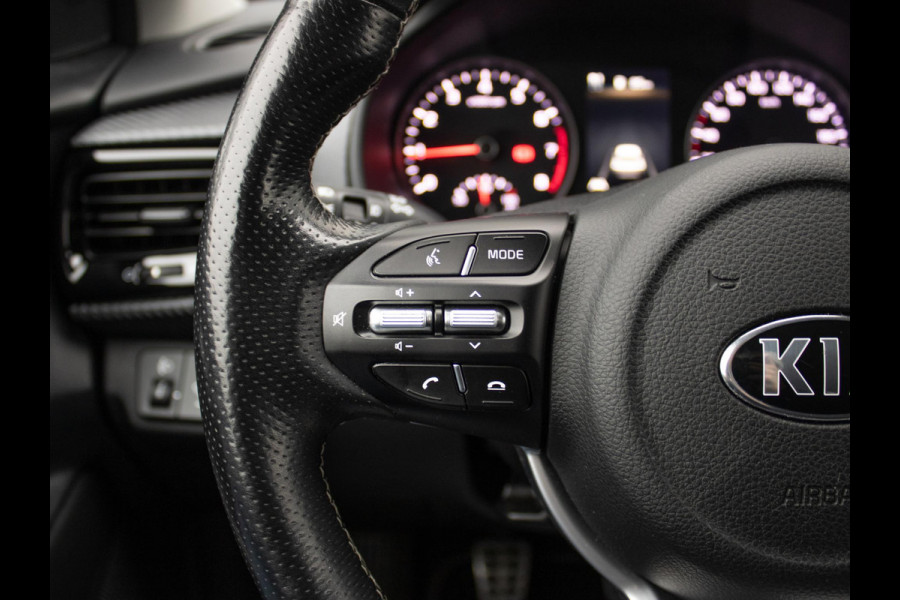 Kia Stonic 1.0 T-GDi MHEV GT-Line | Stoel en stuurverwarming | Navi | PDC |