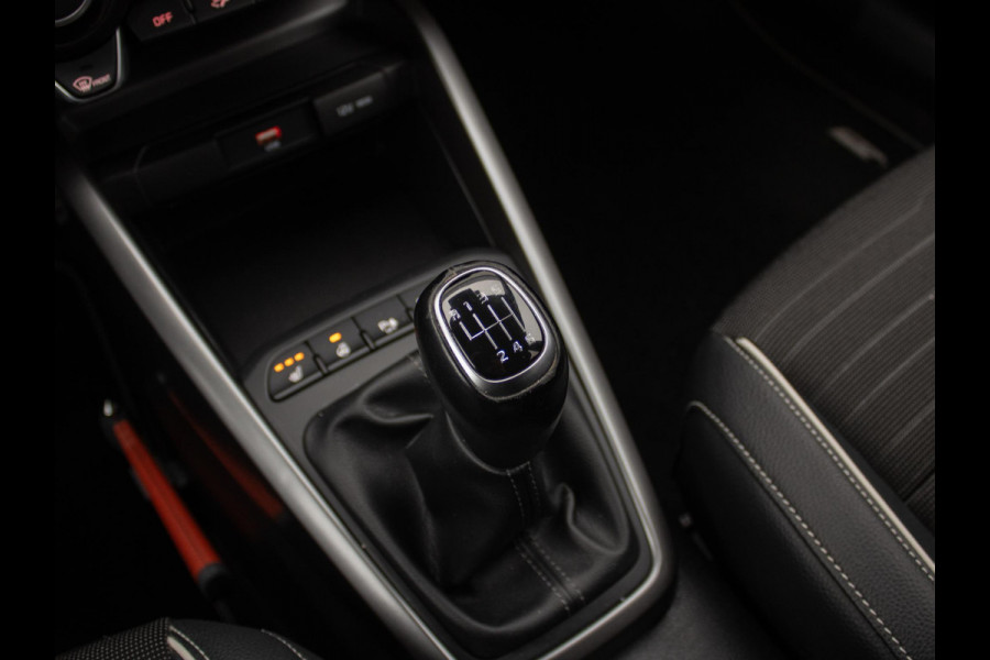 Kia Stonic 1.0 T-GDi MHEV GT-Line | Stoel en stuurverwarming | Navi | PDC |