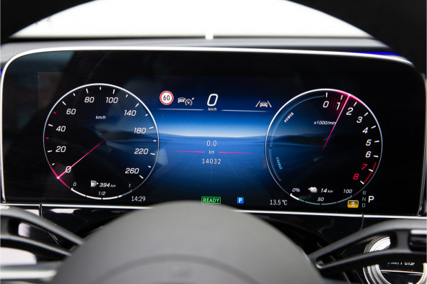 Mercedes-Benz E-Klasse Estate 300 e AMG Premium, Hyperscreen, Trekhaak, Leder, 2025