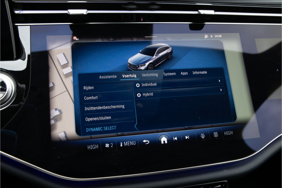 Mercedes-Benz E-Klasse Estate 300 e AMG Premium, Hyperscreen, Trekhaak, Leder, 2025