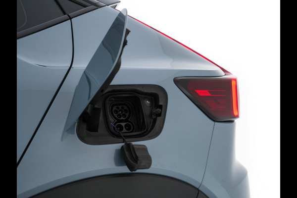 Volvo C40 Recharge Twin Intro Edition 78 kWh AWD [ 3-Fase ] {SOH-87%} (INCL-BTW) Aut. *HEATPUMP | PANO | LEATHER-ALCANTARA | DIGI-COCKPIT | FULL-LED | HARMAN/KARDON | TOPVIEW | NAVI-FULLMAP | ECC | PDC | KEYLESS | HEATED-SPORTSEATS | TOWBAR | PRIVACY-GLASS | 20