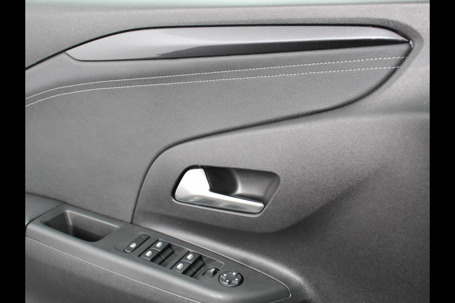 Opel Corsa 1.2 100pk Automaat Elegance | Navigatie | Apple Carplay/Android Auto | Camera | Airco | Parkeer sensoren V+A | Lichtmetalen Velgen | Cruise Control | Digitale Cockpit | Extra Getint Glas