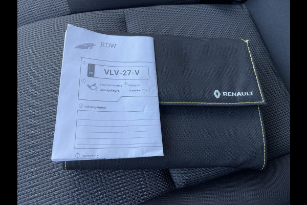 Renault Trafic 2.0 dCi 120pk T29 L2H1 Work Edition / vaste prijs rijklaar € 17.950 ex btw / lease vanaf € 302 / zwart metallic / ingerichte laadruimte / camera / airco / cruise / trekhaak !