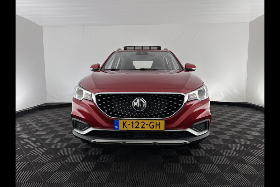MG ZS EV Luxury 45 kWh {SOH-91%} (INCL-BTW) Aut. *PANO | LEATHER | CCS-FASTLOADER | KEYLESS | NAVI-FULLMAP | ADAPTIVE-CRUISE | CAMERA | HEATED-SPORTSEATS | CARPLAY | BLINDSPOT | DAB | LANE-ASSIST | 17''ALU*
