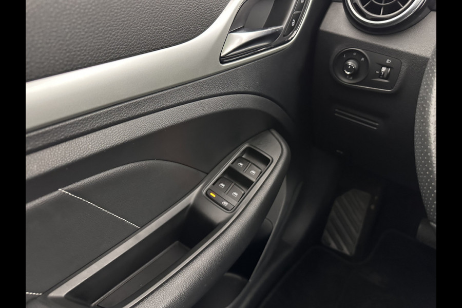 MG ZS EV Luxury 45 kWh {SOH-91%} (INCL-BTW) Aut. *PANO | LEATHER | CCS-FASTLOADER | KEYLESS | NAVI-FULLMAP | ADAPTIVE-CRUISE | CAMERA | HEATED-SPORTSEATS | CARPLAY | BLINDSPOT | DAB | LANE-ASSIST | 17''ALU*