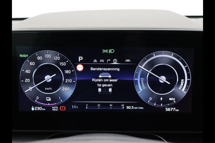 Kia Niro EV EXECUTIVE 64.8 kWh *5.677 KM* + LEDER | STOELVENTILATIE | HEAD-UP | HARMAN/KARDON | STOELVERW. V+A