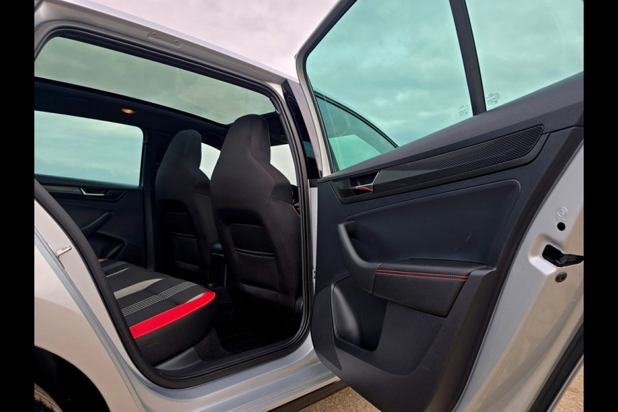 Škoda Rapid Spaceback 1.0 TSI Greentech Clever - 110 Pk - Euro 6 - AUTOMAAT - Navi - PDC V+A