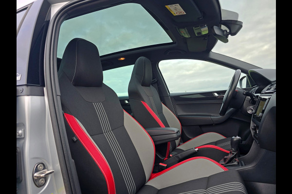 Volkswagen Golf Skoda Rapid Sportback 1.0 TSI Greentech Clever - 110 Pk - Euro 6 - AUTOMAAT - Navi - PDC V+A