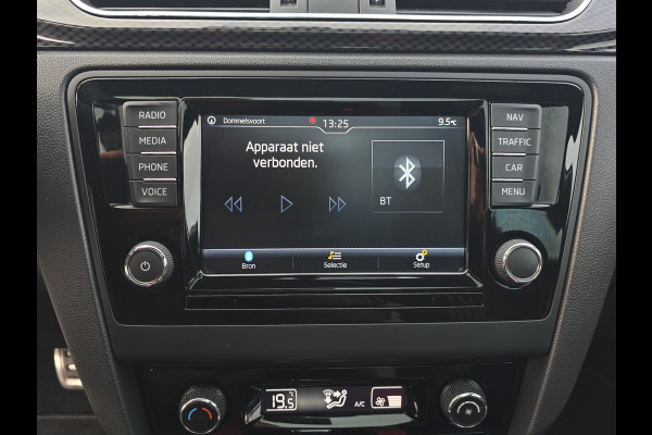 Volkswagen Golf Skoda Rapid Sportback 1.0 TSI Greentech Clever - 110 Pk - Euro 6 - AUTOMAAT - Navi - PDC V+A