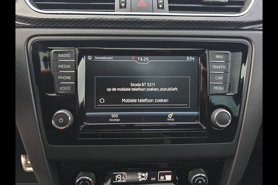 Volkswagen Golf Skoda Rapid Sportback 1.0 TSI Greentech Clever - 110 Pk - Euro 6 - AUTOMAAT - Navi - PDC V+A