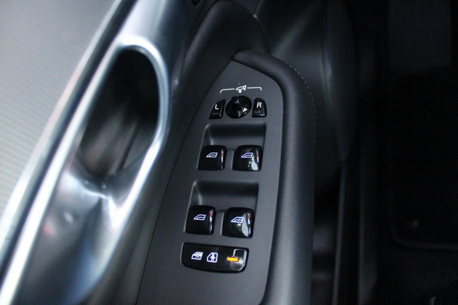 Volvo XC90 2.0 T8 455PK RECHARGE AWD ULTIMATE DARK | LUCHTVERING | PANORAMISCH SCHUIF / KANTELDAK | ELEKTRISCH UITKLAPBARE TREKHAAK | HEAD-UP DISPLAY | NAVIGATIE VIA GOOGLE-MAPS | ELEKTRISCH VERSTELBARE VOOR STOELEN MET GEHEUGEN | VOORSTOELEN VERWARMBAAR | ACHTERBANK VERWARMBAAR | 360° CAMERA | HARMAN / KARDON PREMIUM AUDIO SYSTEEM | APPLE CARPLAY / ANDROID-AUTO | KEYLESS ENTRY / START | STANDKACHEL | EXTRA GETINTE ACHTER RUITEN | VERDUISTERINGS GORDIJNEN ACHTER PORTIEREN | KINDERVERHOGING ACHTERBANK | ELEKTRISCHE ACHTERKLEP MET SENSOR |