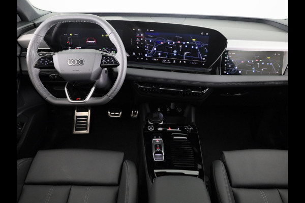 Audi Q6 e-tron S edition 83Kwh 252 pk SUV | Tech pakket plus | Glazen panoramadak | Lederen bekleding | Rode remzadels |
