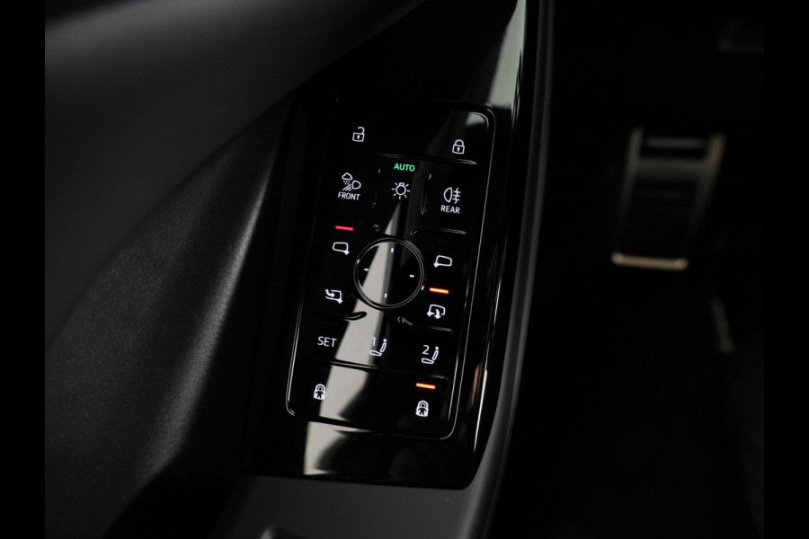 Audi Q6 e-tron S edition 83Kwh 252 pk SUV | Tech pakket plus | Glazen panoramadak | Lederen bekleding | Rode remzadels |