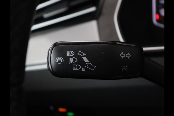 Volkswagen Passat 1.4 TSI PHEV GTE | Trekhaak | Stoelverwarming | Virtual Cockpit | Camera | Adaptive cruise | Carplay | Matrix LED | Navigatie | Climate control | Plug In