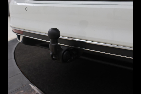 Volkswagen Passat 1.4 TSI PHEV GTE | Trekhaak | Stoelverwarming | Virtual Cockpit | Camera | Adaptive cruise | Carplay | Matrix LED | Navigatie | Climate control | Plug In